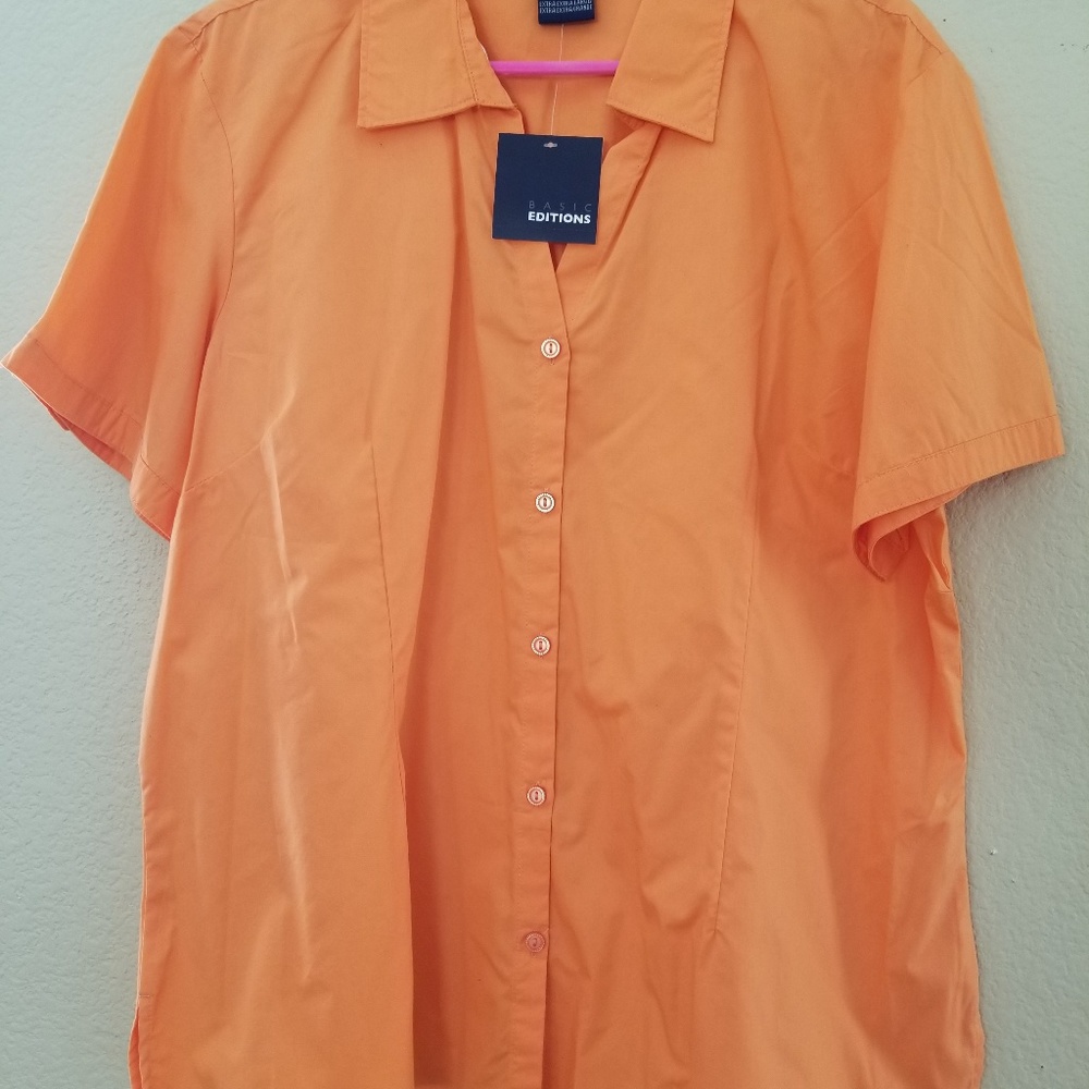 Short sleeve button down shirt